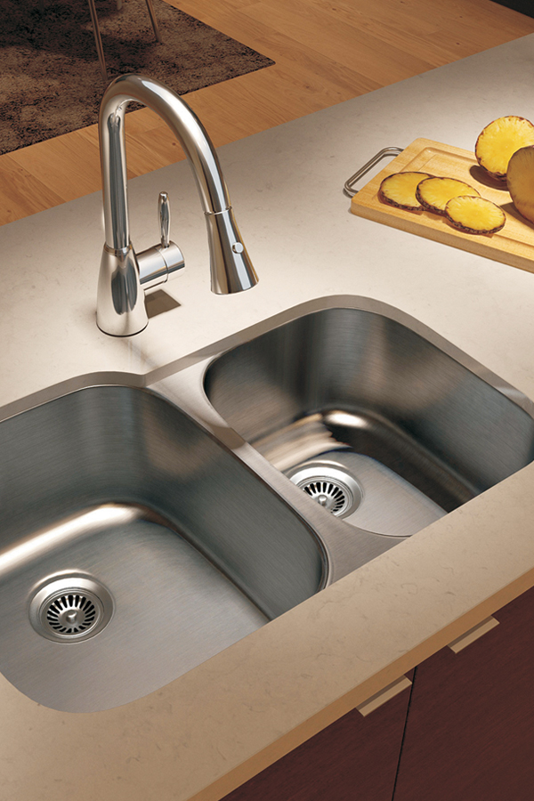 Undermount stainless steel sink collection